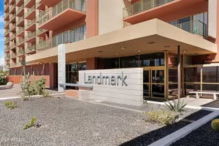 Photo #6: 6836491 Listing 