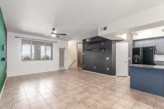 Photo #6: 6836577 Listing