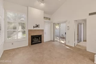 Photo #2: 6836704 Listing