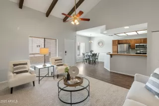 Photo #4: 6836803 Listing 