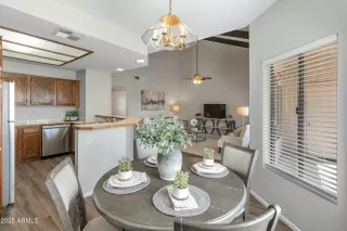 Photo #6: 6836803 Listing 