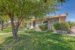 Photo #5: 6837102 Listing