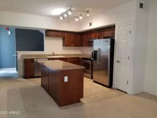 Photo #3: 6837186 Listing