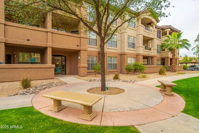 MLS: 6837275 Condo For Sale