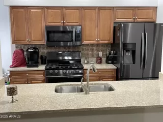 Photo #1: 6837281 Listing 