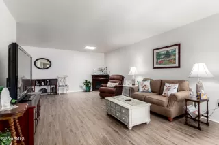 Photo #1: 6837284 Listing