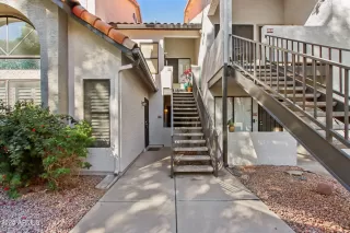 Photo #4: 6837424 Listing