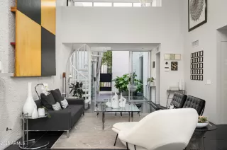 Photo #4: 6837435 Listing