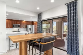 Photo #3: 6837484 Listing 
