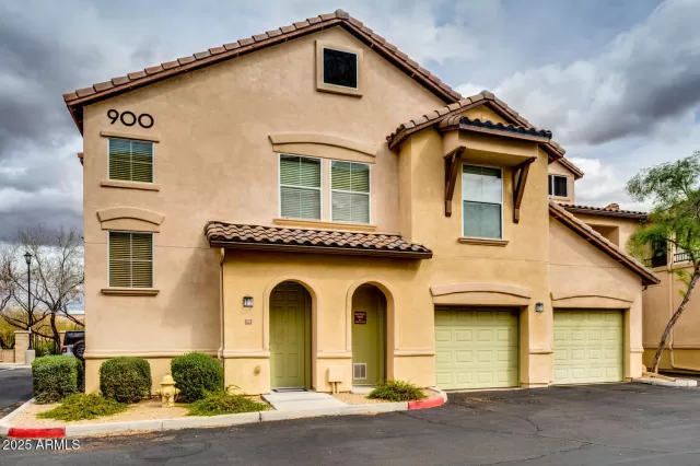 MLS: 6837497 Condo For Sale