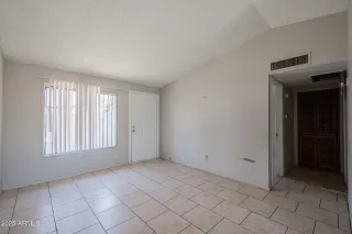 Photo #3: 6837559 Listing