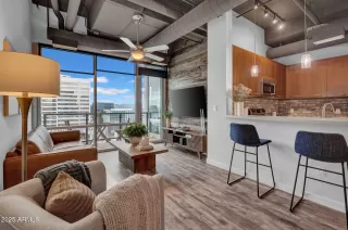 Photo #1: 6837915 Listing