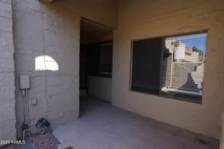 Photo #4: 6837991 Listing