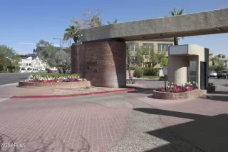 Photo #2: 6838010 Listing 