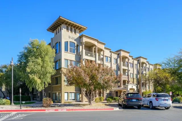 MLS: 6838125 Condo For Sale