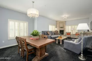 Photo #6: 6838125 Listing