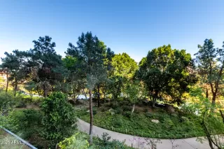 Photo #5: 6838155 Listing