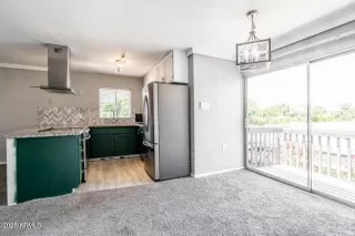 Photo #4: 6838359 Listing 