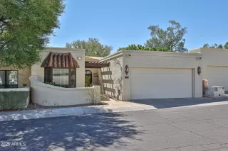 Photo #1: 6838579 Listing