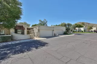 Photo #3: 6838579 Listing