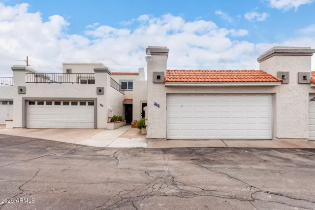 MLS: 6838675 Condo For Sale