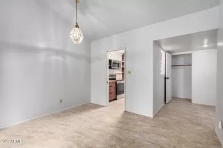 Photo #5: 6838675 Listing 