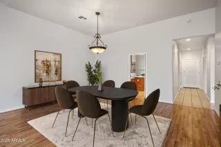 Photo #2: 6838738 Listing 