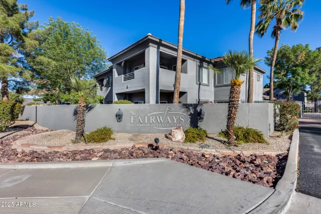 MLS: 6838746 Condo For Sale