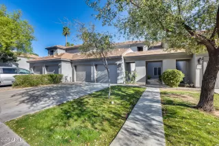 Photo #2: 6838746 Listing