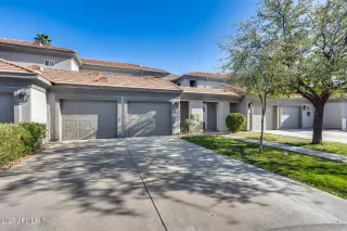 Photo #4: 6838746 Listing