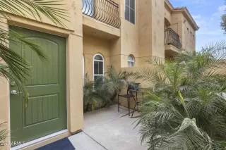 Photo #3: 6838769 Listing