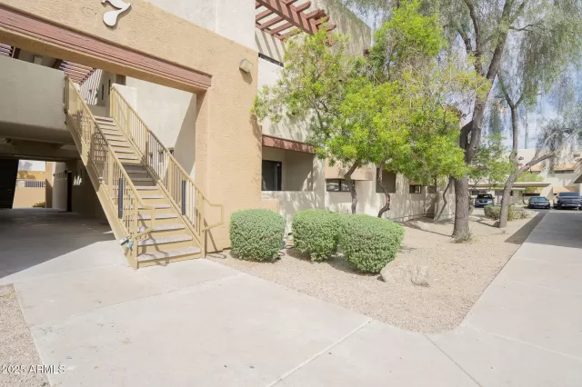 MLS: 6838815 Condo For Sale