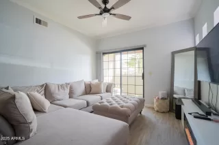 Photo #3: 6838815 Listing 