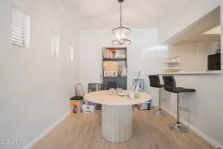 Photo #6: 6838815 Listing 