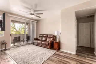 Photo #1: 6838873 Listing