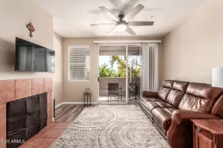 Photo #3: 6838873 Listing