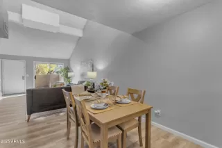 Photo #3: 6839006 Listing