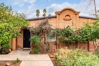 Photo #1: 6839042 Listing 