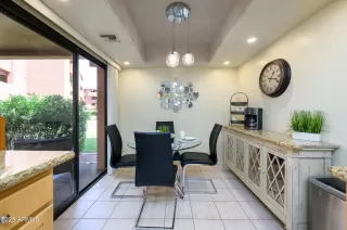 Photo #6: 6839084 Listing 