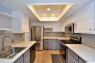 Photo #3: 6839130 Listing