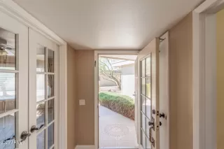 Photo #6: 6839131 Listing