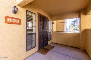 Photo #3: 6839184 Listing