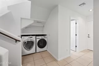 Photo #4: 6839268 Listing 