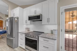 Photo #6: 6839349 Listing