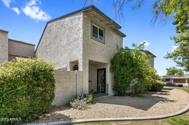 MLS: 6839445 Condo For Sale