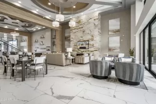 Photo #5: 6839449 Listing