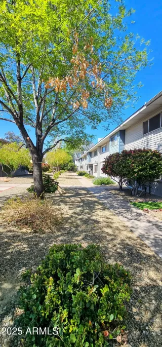 Photo #2: 6839709 Listing 