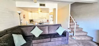 Photo #5: 6839709 Listing 