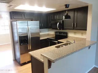 Photo #3: 6839724 Listing