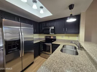 Photo #4: 6839724 Listing